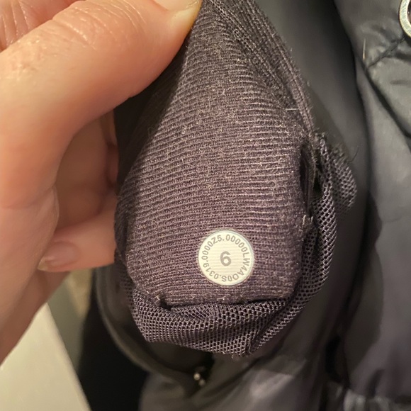 🍋 Lululemon Coat - Cloudscape Wrap, Long Down Coat, Black Size 6 - Picture 6 of 6